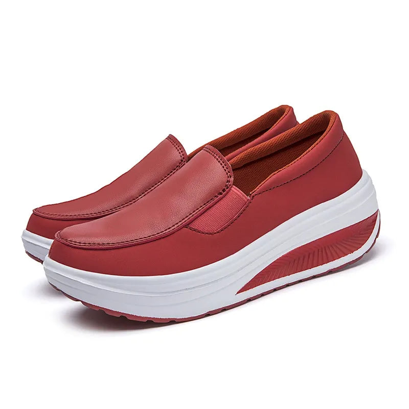 Novinka 2026 – Měkké a pohodlné, ideální pro volný čas 👟 Dámské slip-on platformové boty